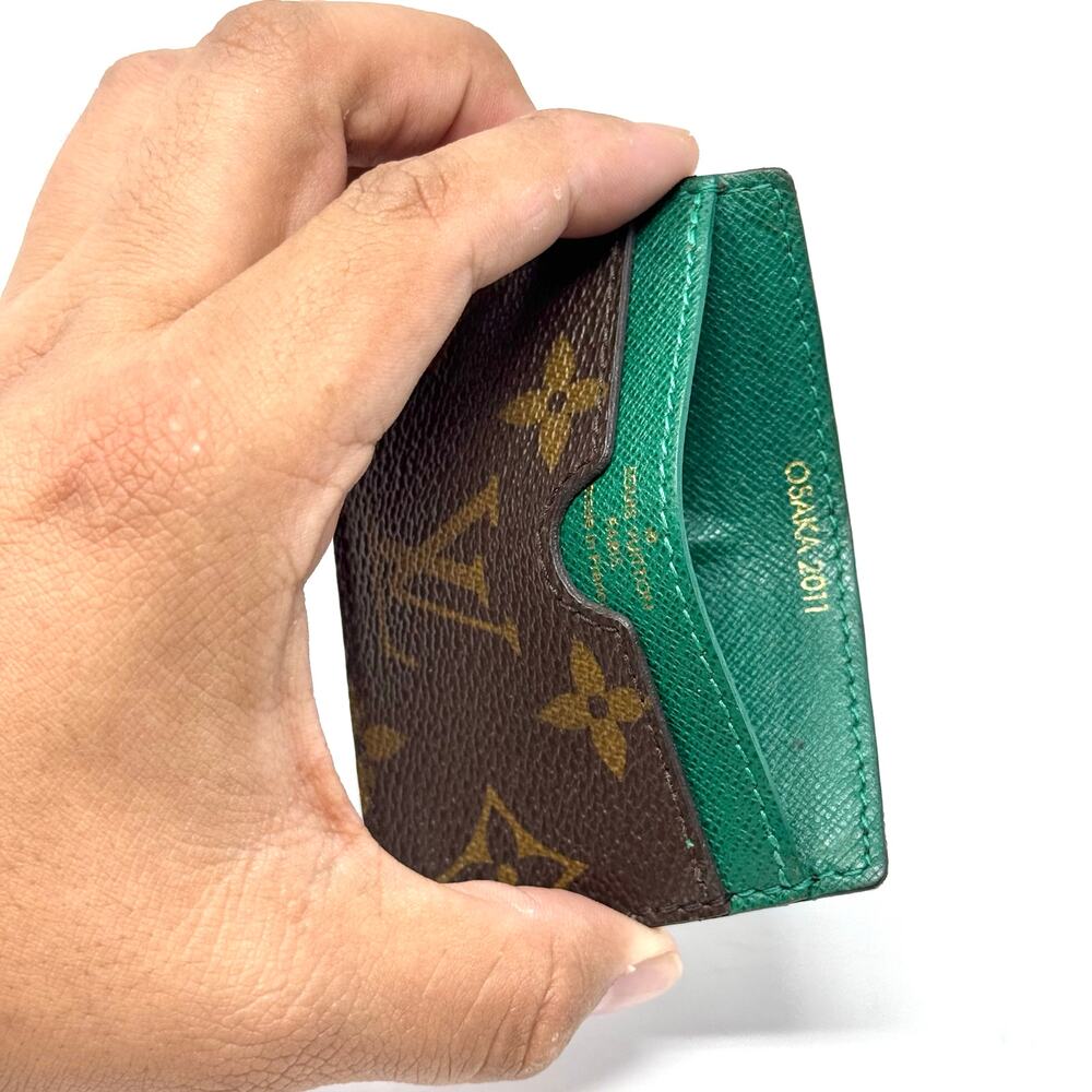 Louis Vuitton Osaka Cardholder Wallet - Picture 8 of 12